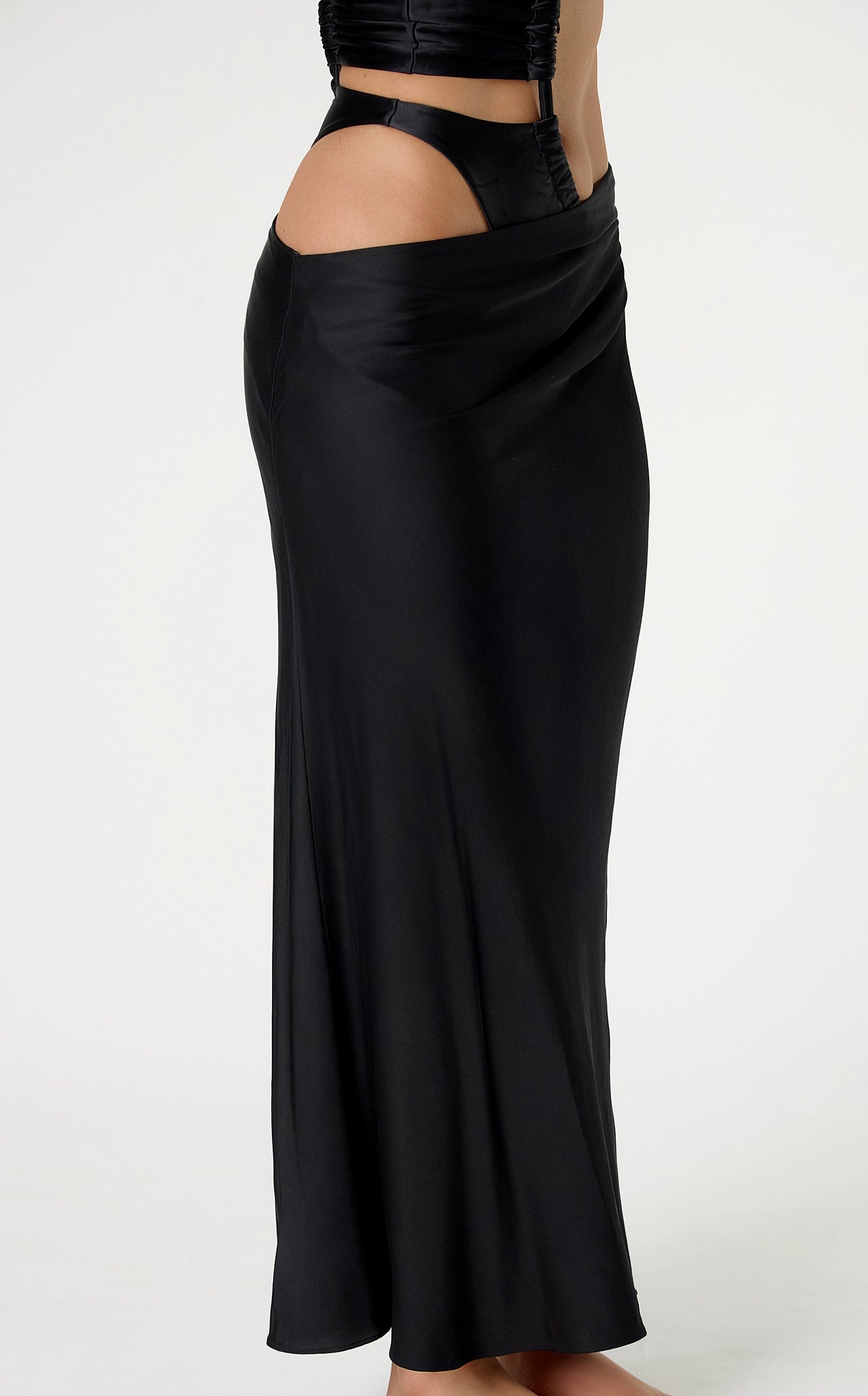 Jolie Asymmetrical Skirt - Noir