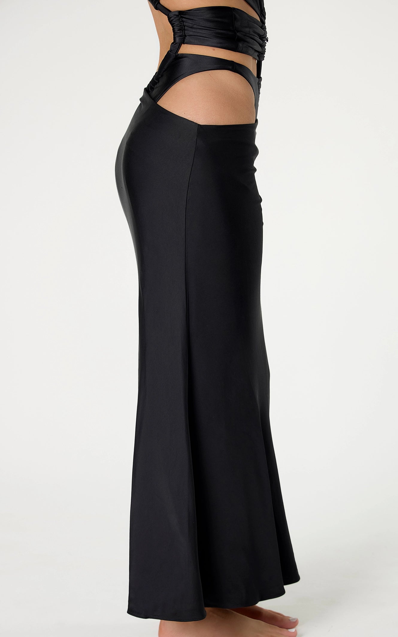 Jolie Asymmetrical Skirt - Noir