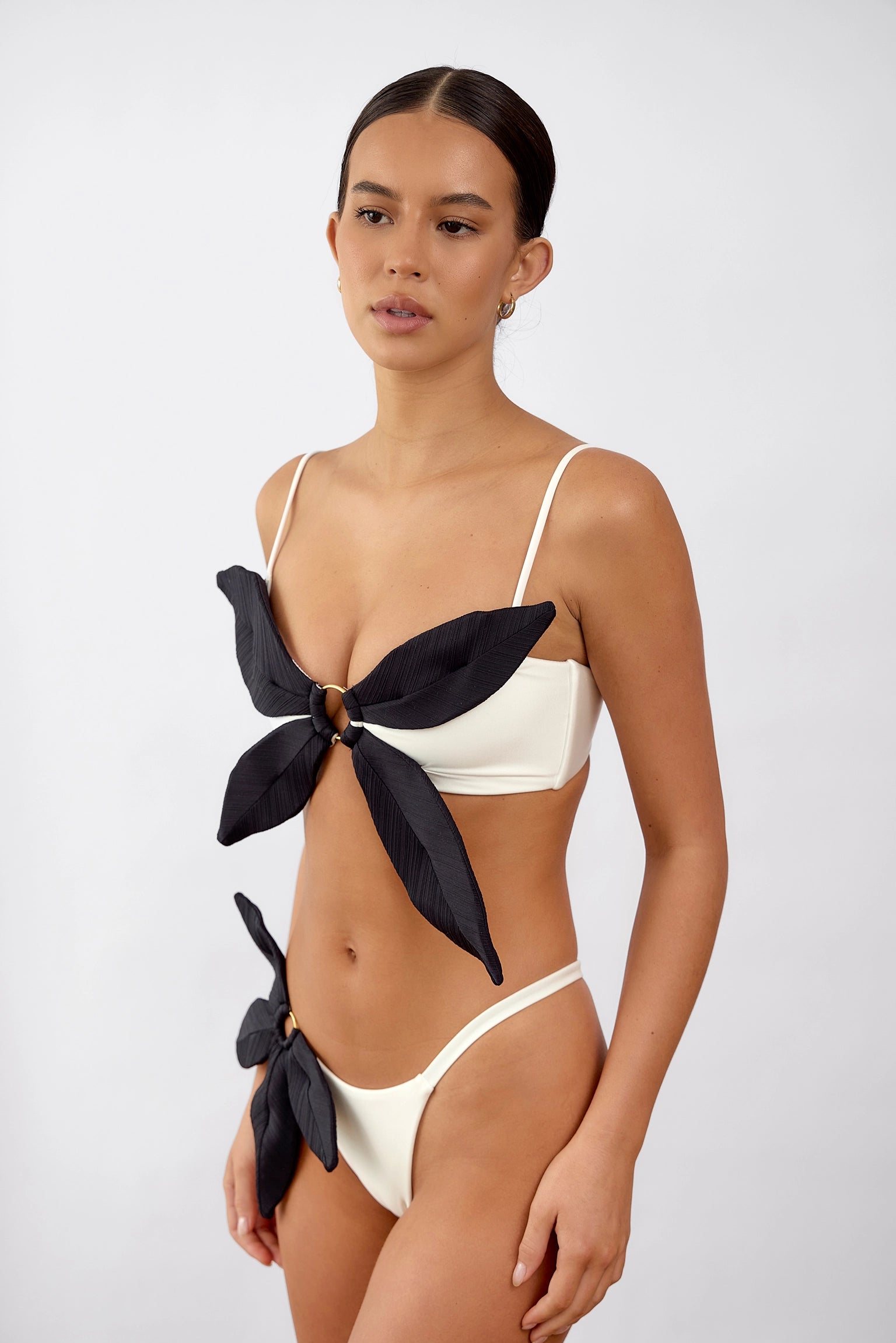 Fleur Top Blanc Avec Noir